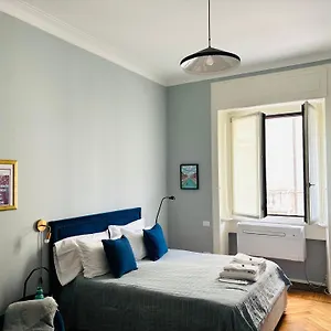 La , Milano Italia
